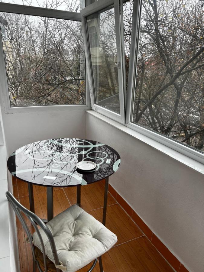 Apartment Mona Taxi#airport #parking#bucharest#therme *