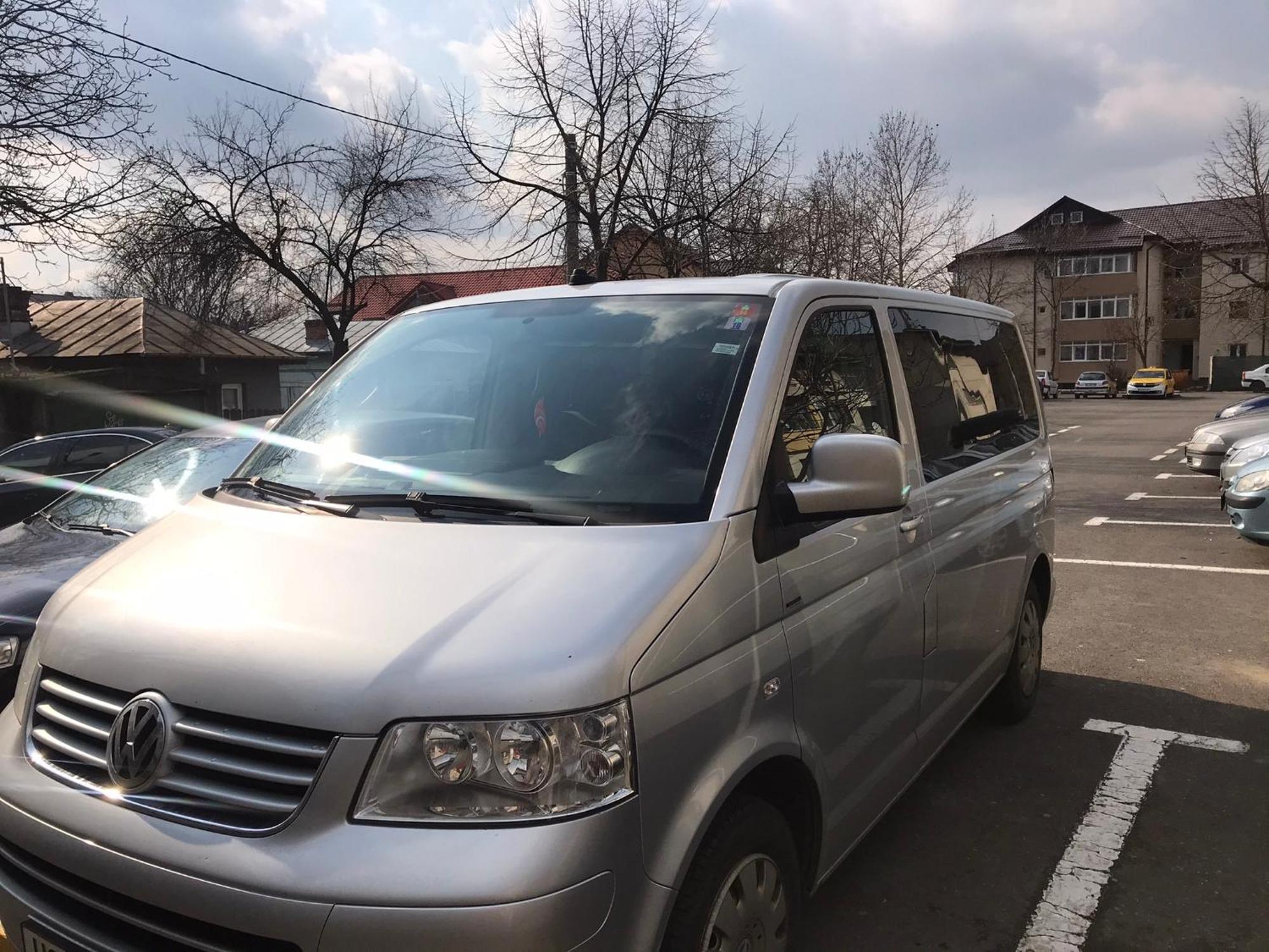 Mona Taxi#airport #parking#bucharest#therme Apartment Otopeni